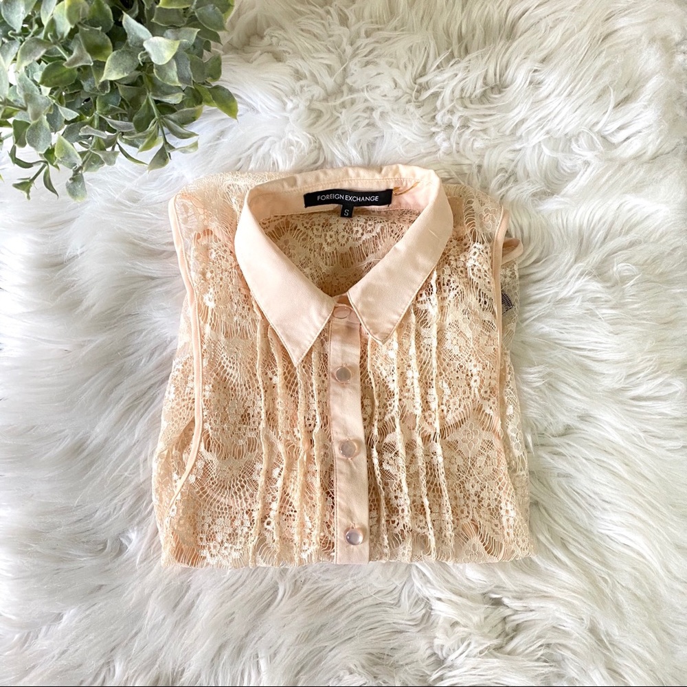 Foreign Exchange Floral Lace High Low Top Sz S 🌷